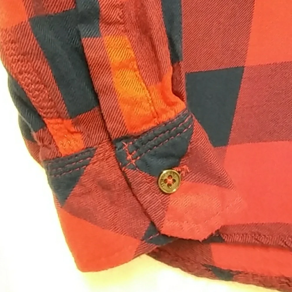 Seven7 blue and red plaid Cozy Cabincore Travel Grunge shirt